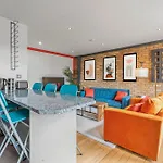 Waterloo - Modern And Industrial 2 Bed - Close To London Bridge, Sleeps 6