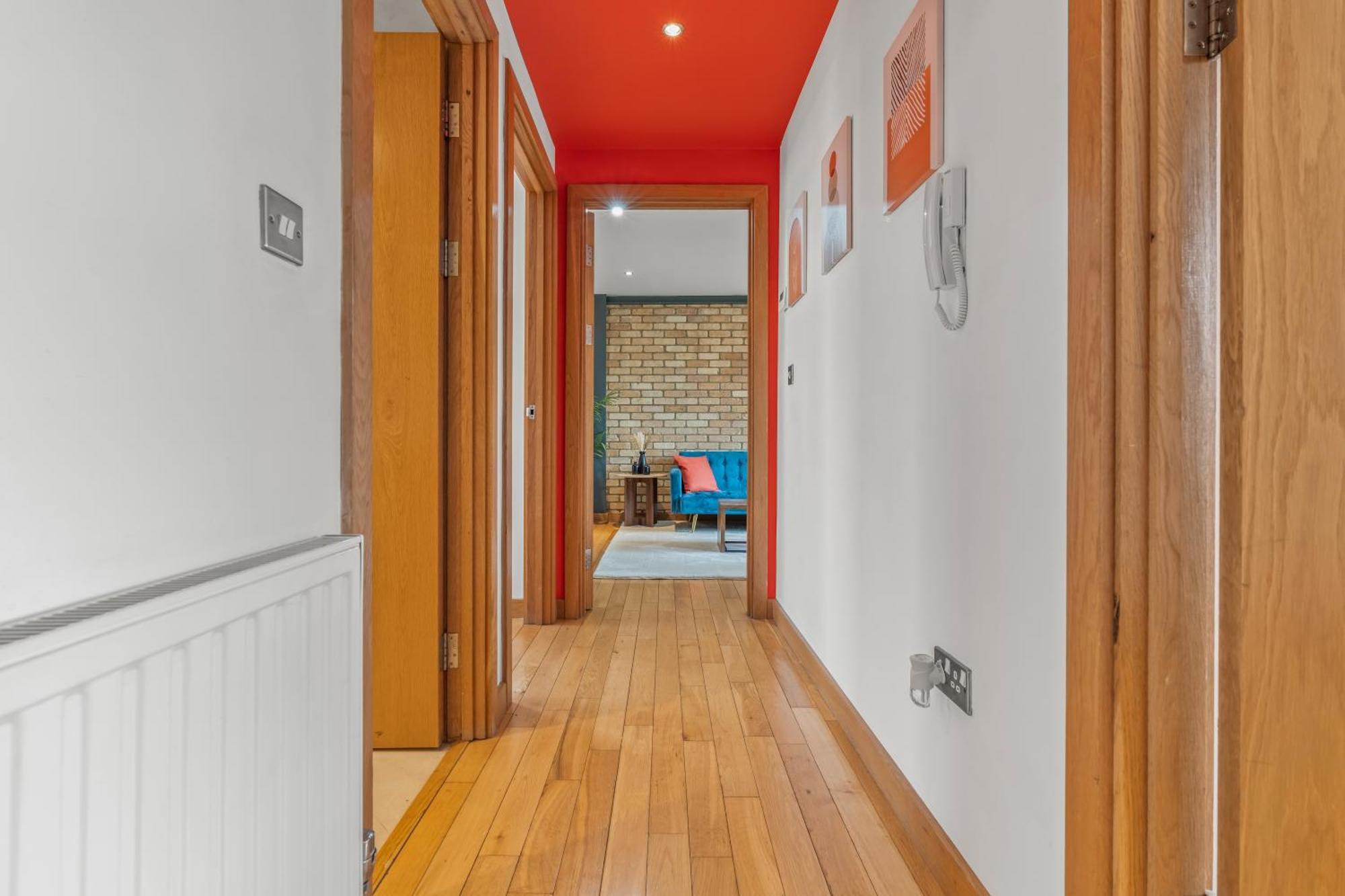 Waterloo - Modern And Industrial 2 Bed - Close To Bridge, Sleeps 6 Apartment