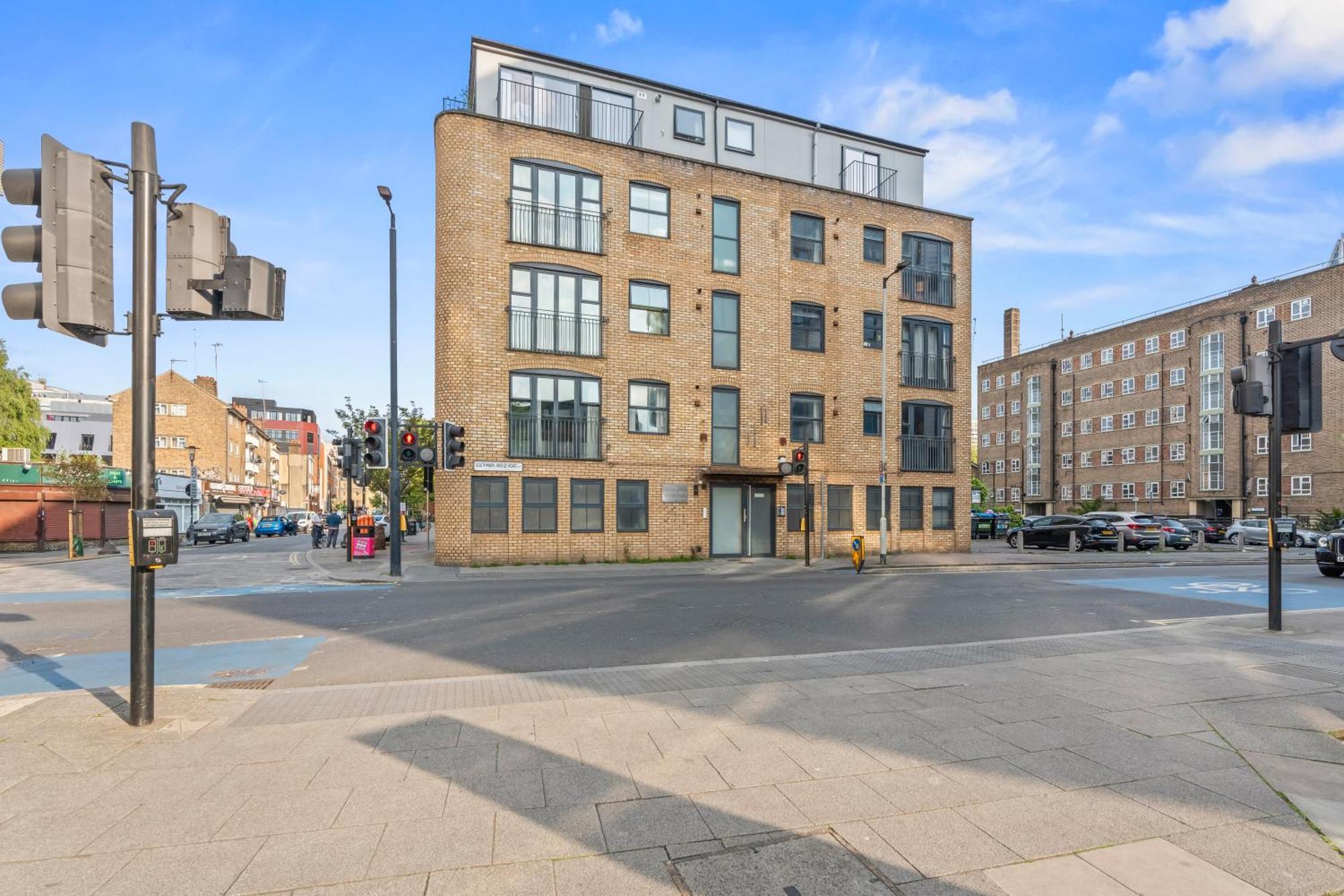 Waterloo - Modern And Industrial 2 Bed - Close To Bridge, Sleeps 6 Apartment *