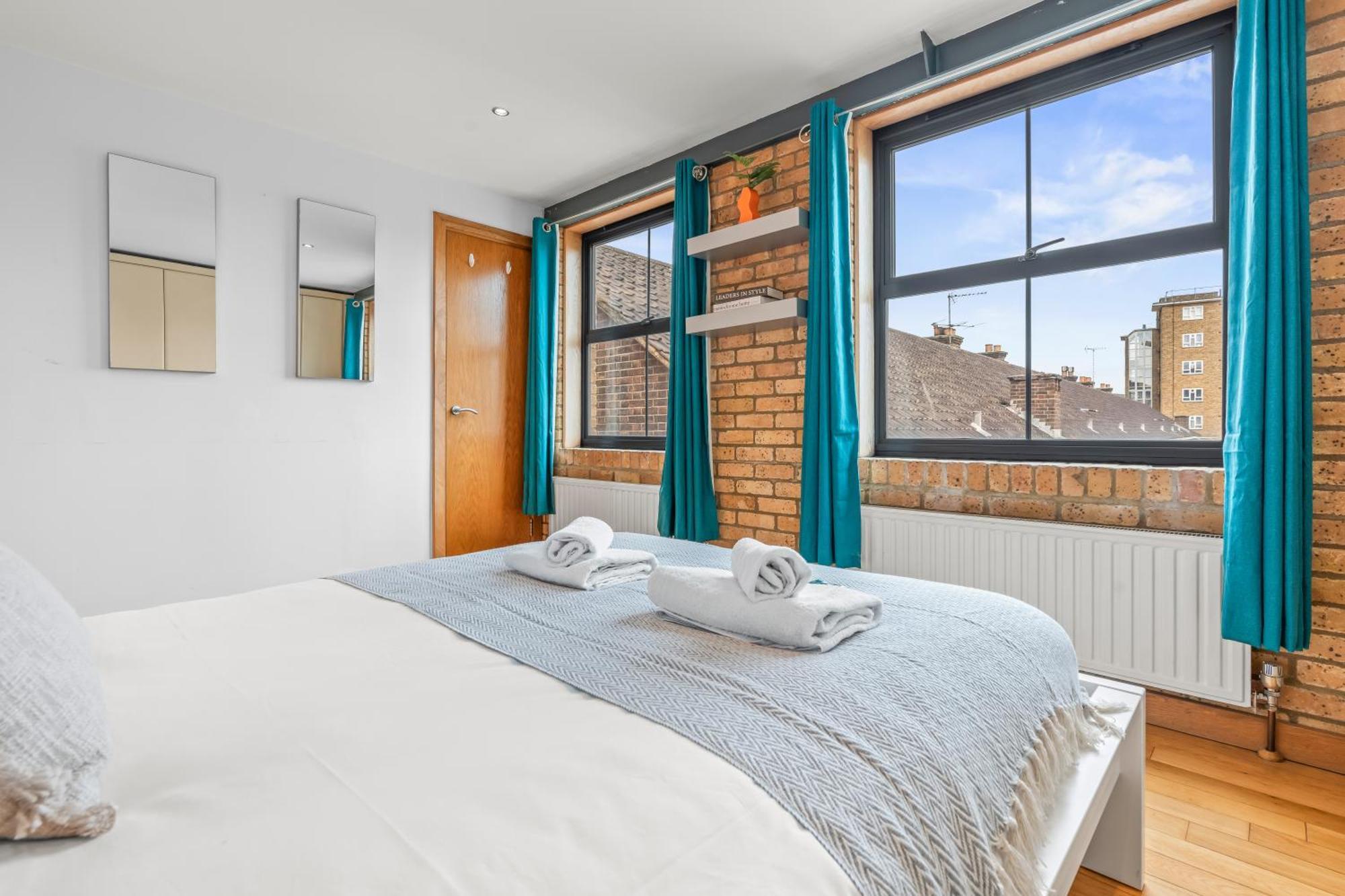 Apartment Waterloo - Modern And Industrial 2 Bed - Close To Bridge, Sleeps 6 *